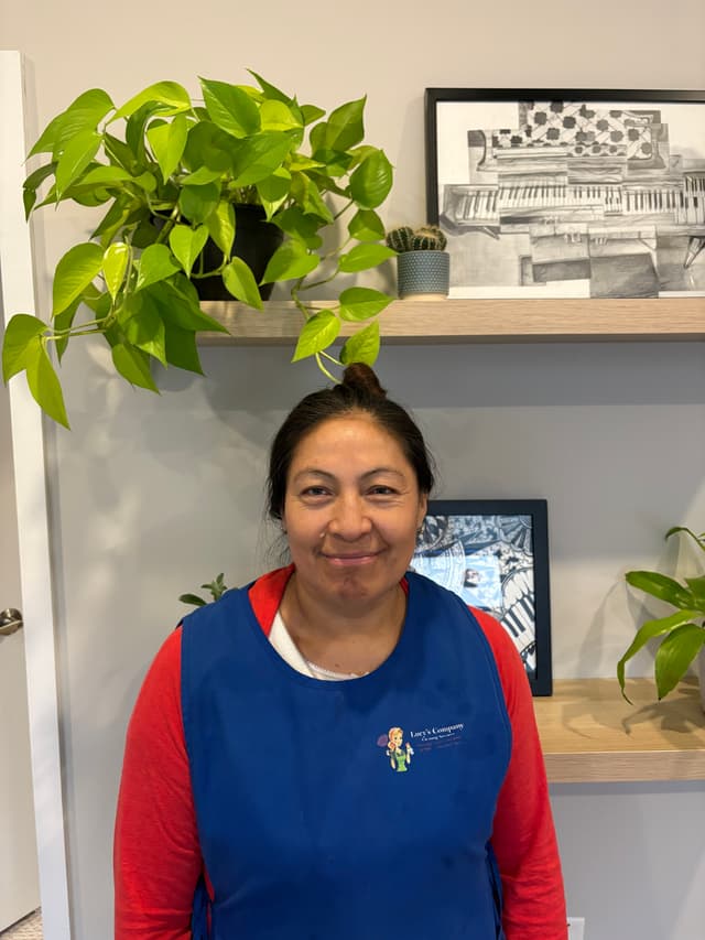 Zoila, professional cleaning service owner at Lucy's Cleaning, providing expert home and office cleaning services in Hudson County, NJ